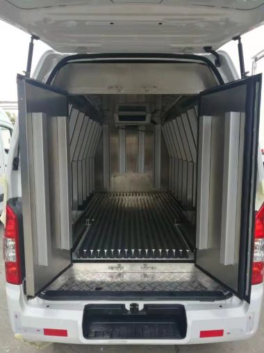 van refrigerator units with refrigerated box to keep frozen